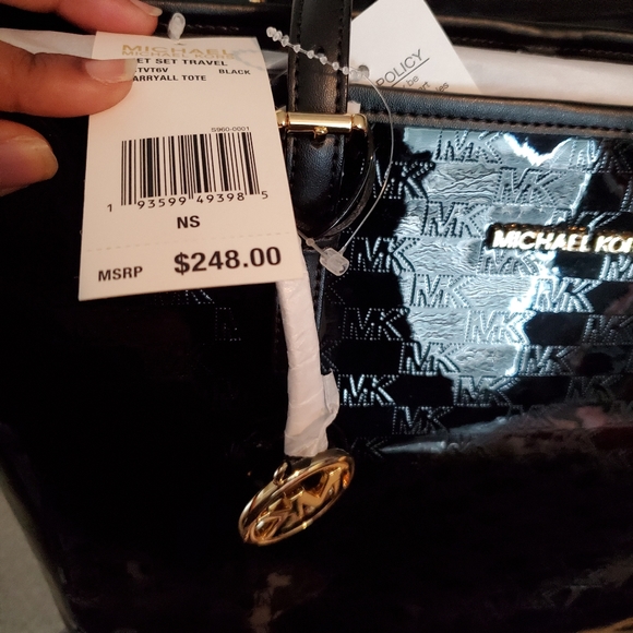 MK PURSE - Picture 2 of 2